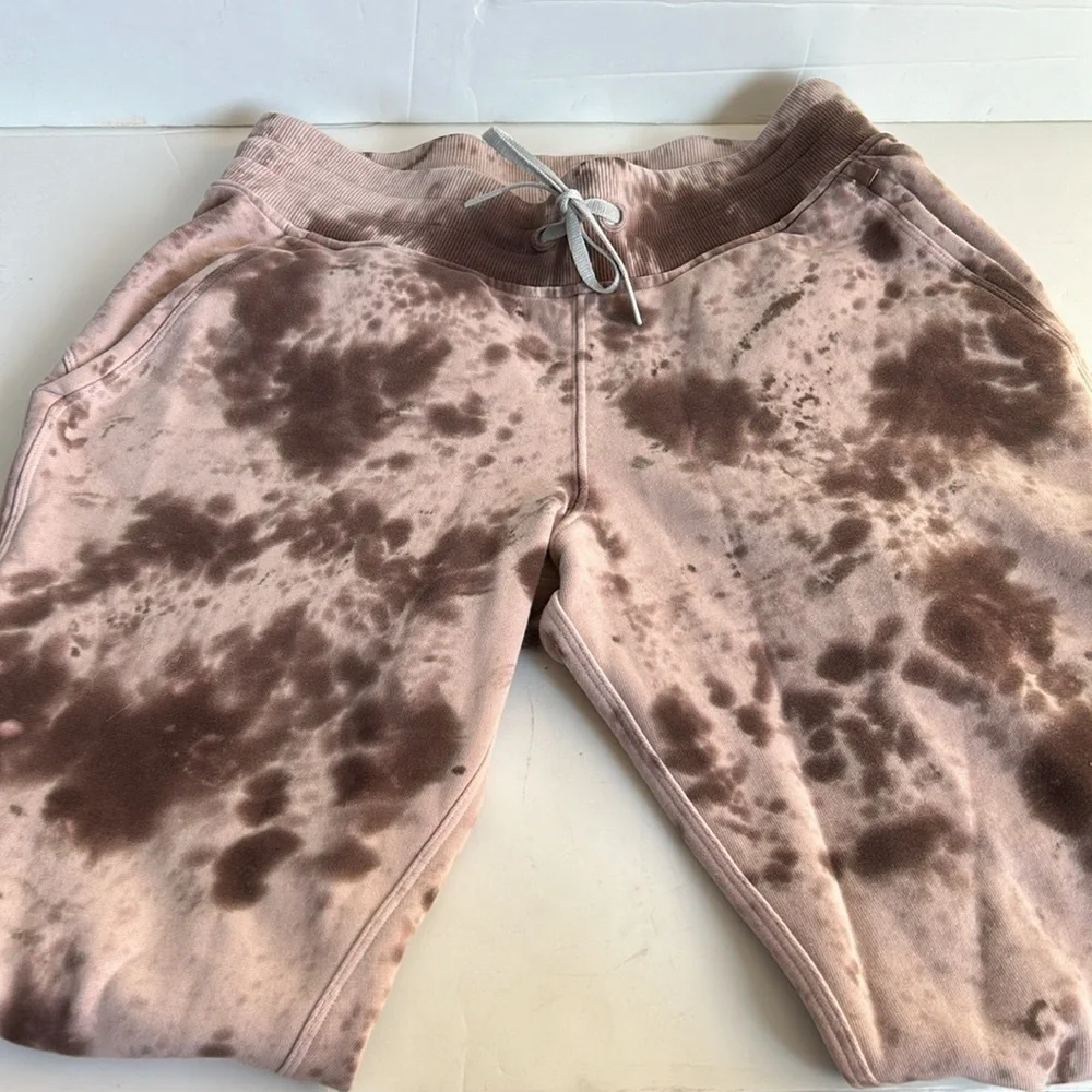 Lululemon Warm Down Jogger marble maroon pink tie dye drawstring waist pockets